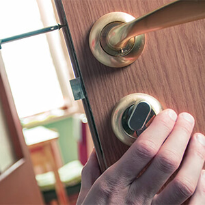 Expert locksmith - Door N Key Locksmith