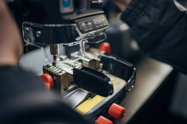 Where to Duplicate Keys: Hardware Store or Key Copy Pro?